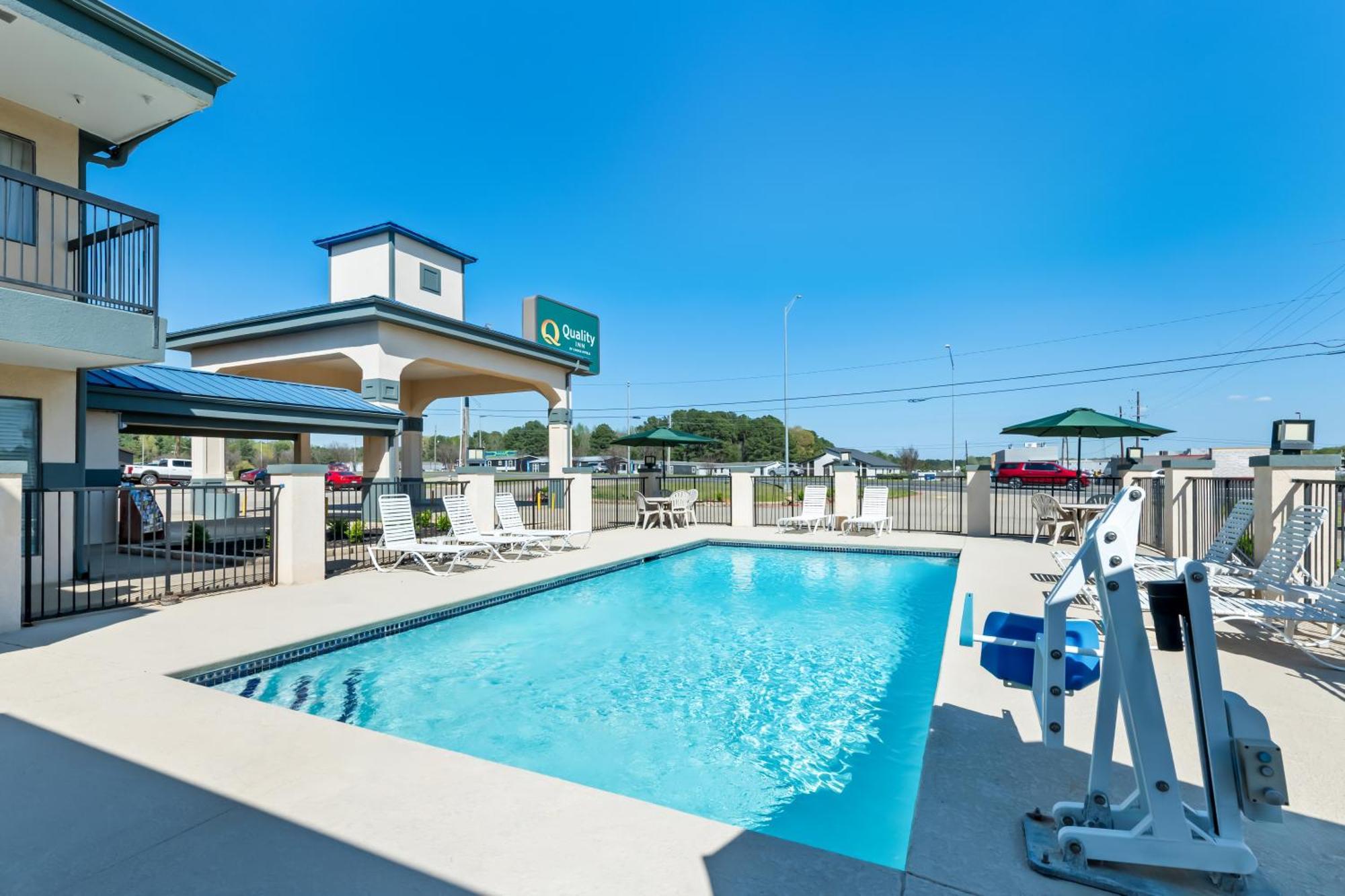 Quality Inn Marshall Exterior photo