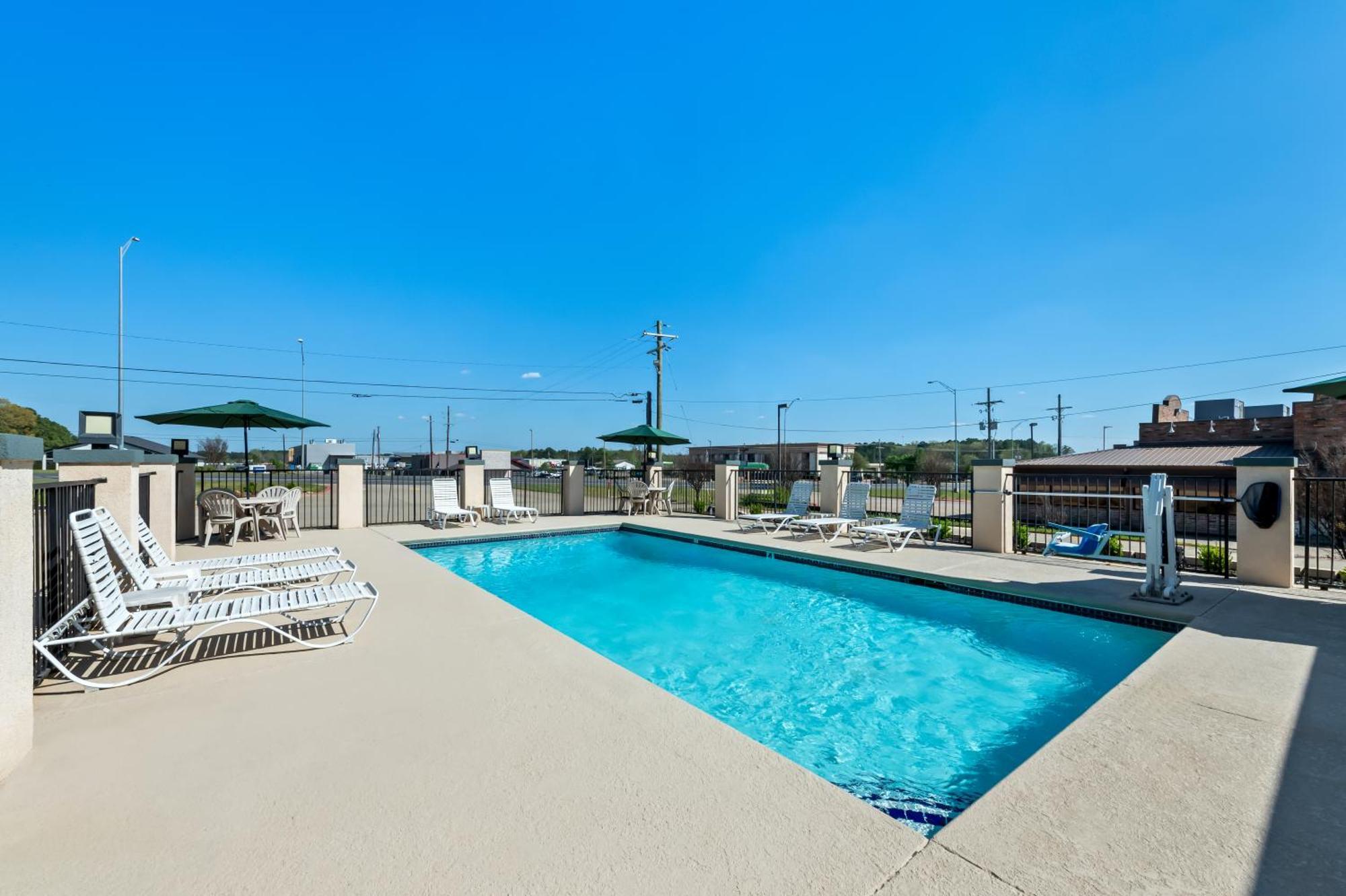 Quality Inn Marshall Exterior photo